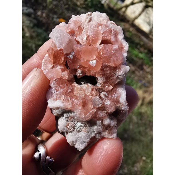 Ametyst fra Patagonien Argentina Nr. 4 - Unika Mineraler Krystaller - www.magiske-krystaller.dk