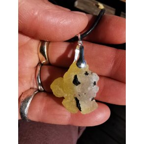 Sjlden & Speciel Gul Brucite - Bruchite Vedhng Nr. 20