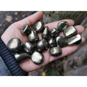 Gylden Chalcopyrit Lommesten