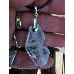 Eksklusivt Smukt Faden Kvarts - Bjergkrystal Vedhng fra Pakistan Nr. 34