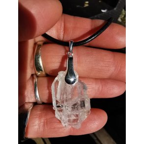 Eksklusivt Smukt Faden Kvarts - Bjergkrystal Vedhng fra Pakistan Nr. 36