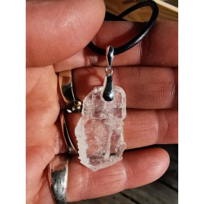 Eksklusivt Smukt Faden Kvarts - Bjergkrystal Vedhng fra Pakistan Nr. 38