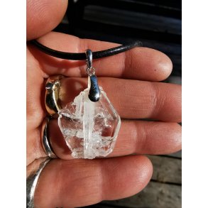 Eksklusivt Smukt Faden Kvarts - Bjergkrystal Vedhng fra Pakistan Nr. 39