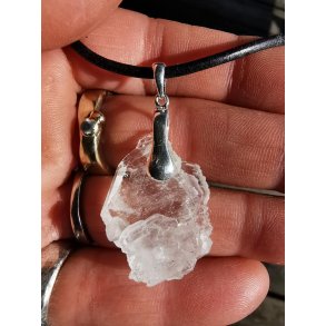 Eksklusivt Smukt Faden Kvarts - Bjergkrystal Vedhng fra Pakistan Nr. 42