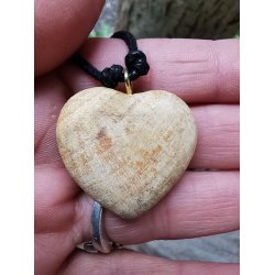 Smukt Palo Santo Hjerte Vedhng nr. 7